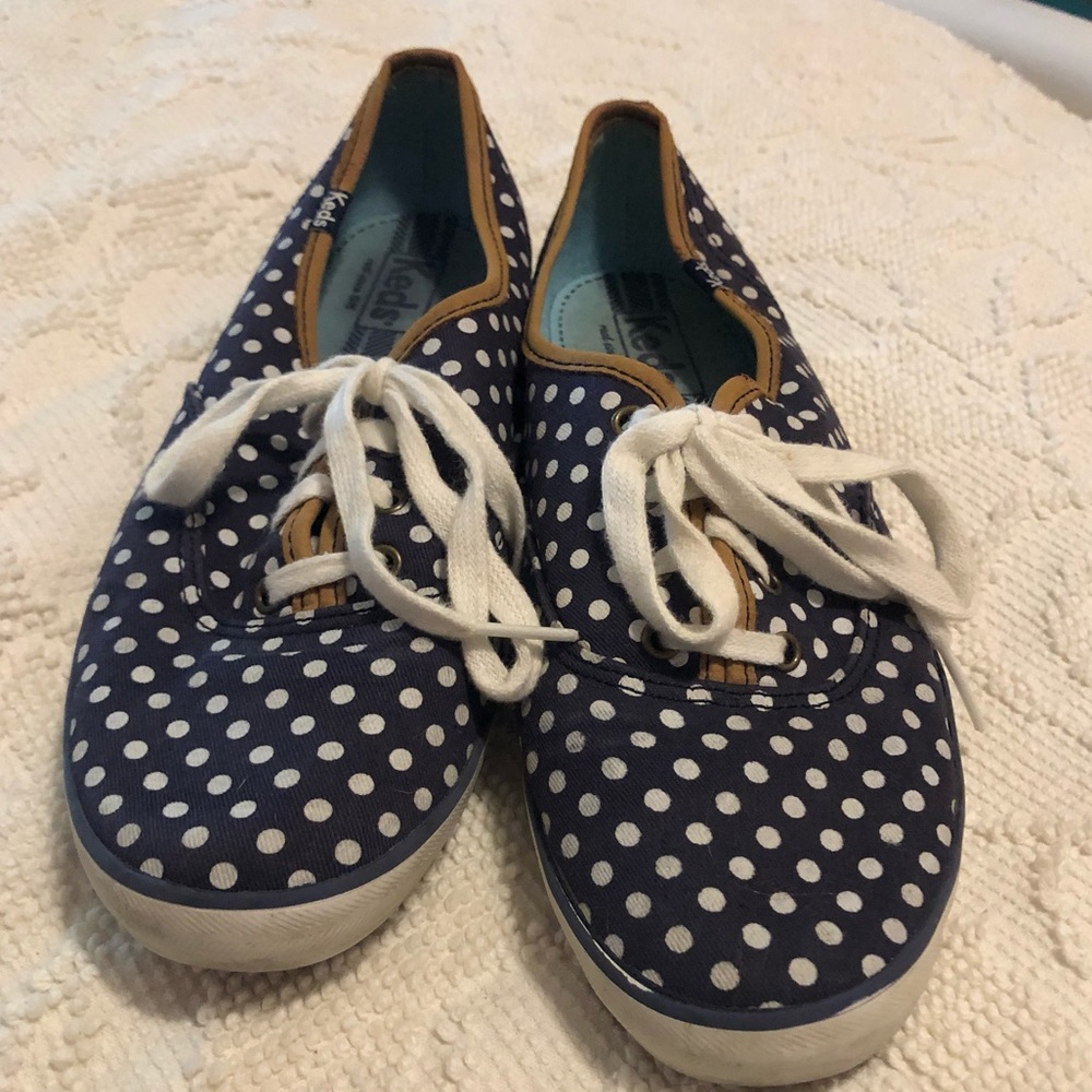 Navy polka-dot keds